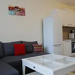 саут на плажа - South On The Apartment Warna